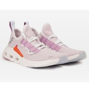 NWOT On Cloudeasy Pink Sneakers